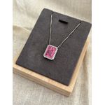 Colar Pedra Fusion Rosa Banhado a Ródio Branco 