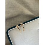 Brinco Ear Hook Cravejado Colorido Banhado a Ouro 
