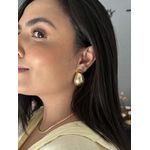 BRINCO GOTA CANELADA BANHADO A OURO 