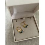 BRINCO ARGOLINHA OLHO GREGO TRIPLO PENDENTE BANHADO A OURO