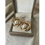 Brinco Entrelaçado com Pérola Banhado a Ouro