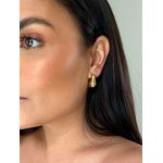 BRINCO ARGOLA QUADRADA TEXTURIZADA BANHADA A OURO 