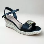 Sandália Anabela Beira Rio Preta com Detalhe Metalizado