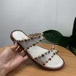 Rasteira Feminina A.B Off White com Aplicações Decorativas