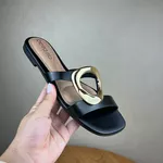 Rasteirinha Feminina Beira Rio Preta com Detalhe Dourado