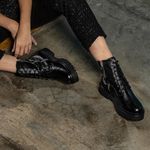 Bota Feminina Aproprie Tratorada Cano Curto Lara