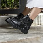 Bota Coturno Feminina Aproprie Rocker Tratorada Cano Curto Lara 