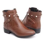 Bota Feminina em Couro Cano Curto Tiras Detalhe Botão Nutella