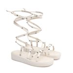 Sandália Mica Amarração com Detalhes em Pirâmide Off White