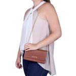 Bolsa Pequena Stela Caramelo Trançada