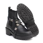 Bota Chelsea em Couro Cano Curto Salto com Piramides