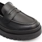 Mocassim Feminino em Couro Clássico Preto