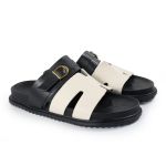 Papete Feminina Elisa Fivela Detalhe em H Sola Baixa Off White e Preto