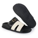 Papete Feminina Elisa Fivela Detalhe em H Sola Baixa Off White e Preto