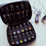 Estojo Confort Preto dōTERRA Para 24 Frascos De 05 E 15ml E Roll-ons De 10ml 