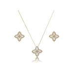 Conjunto Flor Madre Pérola com Detalhes Cravejados