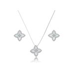 Conjunto Flor Madre Pérola com Detalhes Cravejados