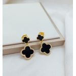 Brinco Trevo Madre Negro Com Detalhes de Zircônias Banhado a Ouro 