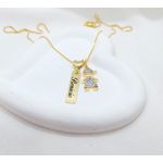 Colar Uma Plaquinha Personalizada e Pingente Menino Banhado a Ouro