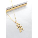 Colar com Pingente de Menino Jogando Bola Banhado a Ouro