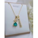 Colar Com Uma Plaquinha Personalizada e Pingente Menino Pedra Banhado à Ouro