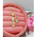 Colar Uma Plaquinha Personalizada e Pingente Menino Banhado a Ouro