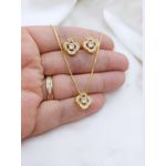 Conjunto Flor Zircônias Banhado a Ouro