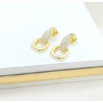 Brinco Base Cravejada Com Balanço Zircônias Banhado a Ouro 