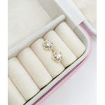 Brinco Flor Pequeno Cravejado em Zircônias Banhado a Ouro