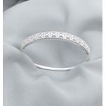 Bracelete Com Detalhes Cravejados Em Zircônias Banhado a Prata 