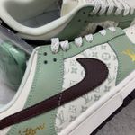 Tênis NK Dunk Low LV - Branco/Verde água 