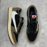 Tênis NK Travis Scott Jordan 1 Low - Marrom