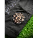 Conjunto Treino Regata + Short Manchester United 23/24 - Gola Redonda - Cor Salmão/Preto/Azul
