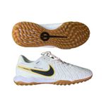 Chuteira Society Nike Tiempo (TF) - Branca/Dourada