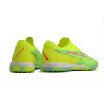 Chuteira Society Nike Phantom (TF) - Verde com Rosa