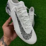 Chuteira Campo Nike Air Zoom Mercurial Vapor 16 Elite (FG)