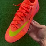 Chuteira Campo Nike Zoom Mercurial Vapor 16 Elite SE (FG) – Cosmic Speed Pack 2
