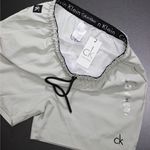 SHORT PREMIUM COM FORRO INTERNO - CINZA