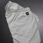 SHORT PREMIUM COM FORRO INTERNO - CINZA