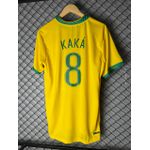 Camisa Retrô Brasil Home 2006 Kaká N°8 (NACIONAL PREMIUM) 
