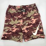 bermuda de moletom camuflada vermelha nike simbolo 