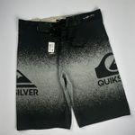 Bermuda Surf Quiksilver pontilhada preta e cinza 