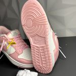 Tênis Nike SB Dunk Low - Rosa Bebê