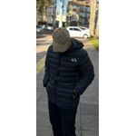 Bobojaco Armani preta /com a logo no peito