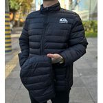 Bobojaco Quiksilver preta /com escrita no peito