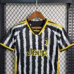 Conjunto Infantil Juventus 23/24 Home 