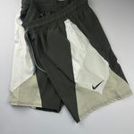 Bermuda Tactel nike cinza, branco e off white