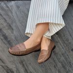 Mocassim Feminino Clássico em Couro cor Capuccino