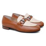 Loafer Feminino em Couro com fivela cor Caramelo