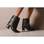 Bota encapada preto